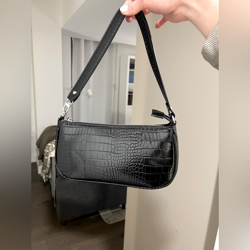 Cute croc baguette bag